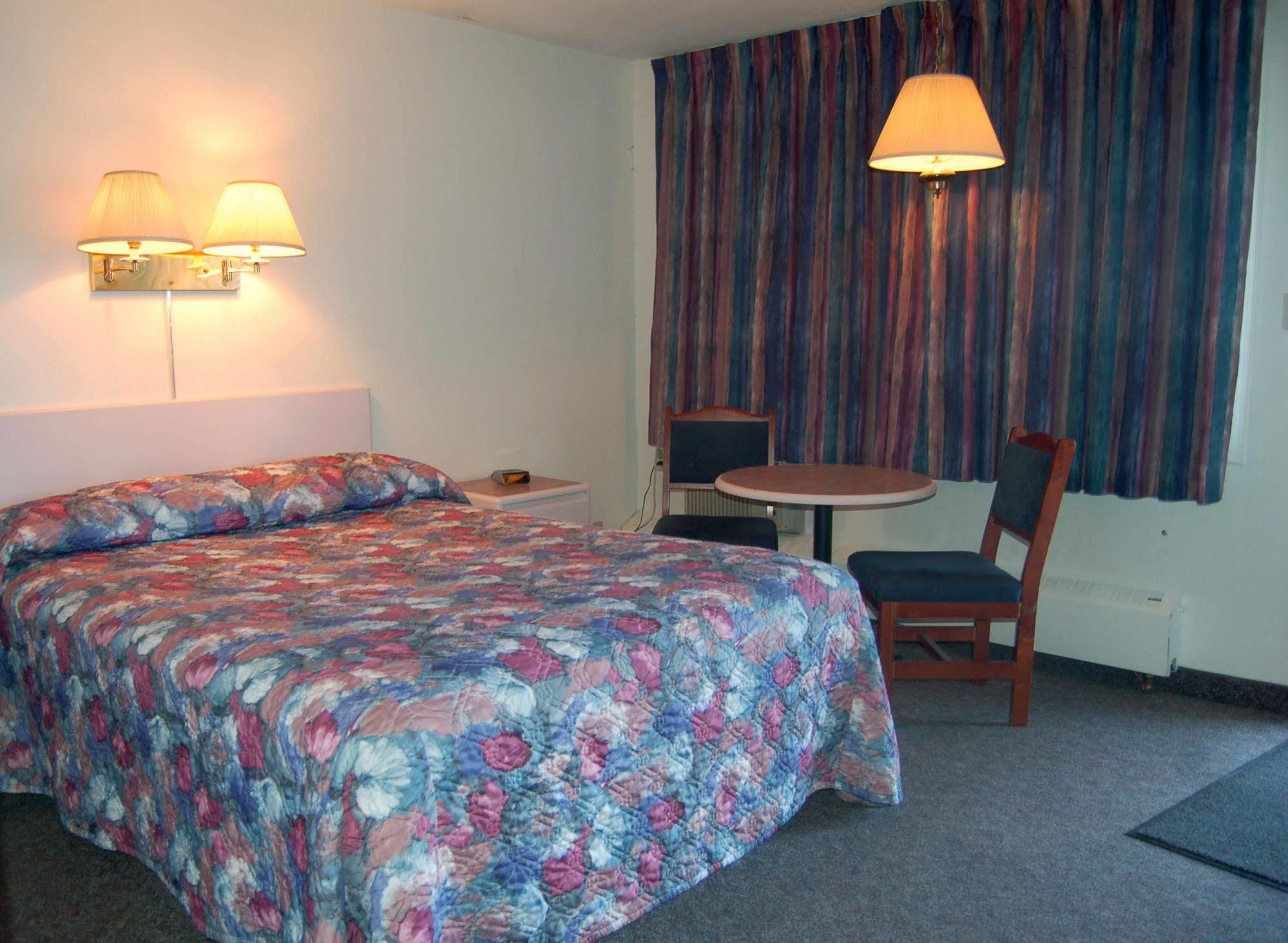 Chinook Motel Lethbridge Exterior foto
